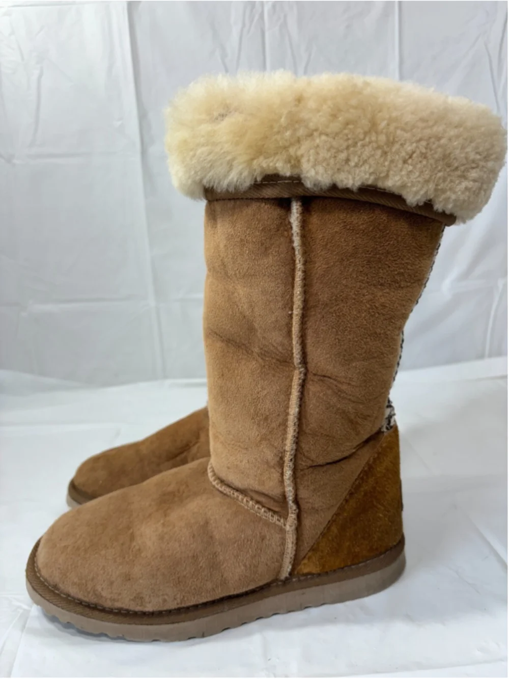 Ugg classic tall Tan Suede Leather Boots Size 6